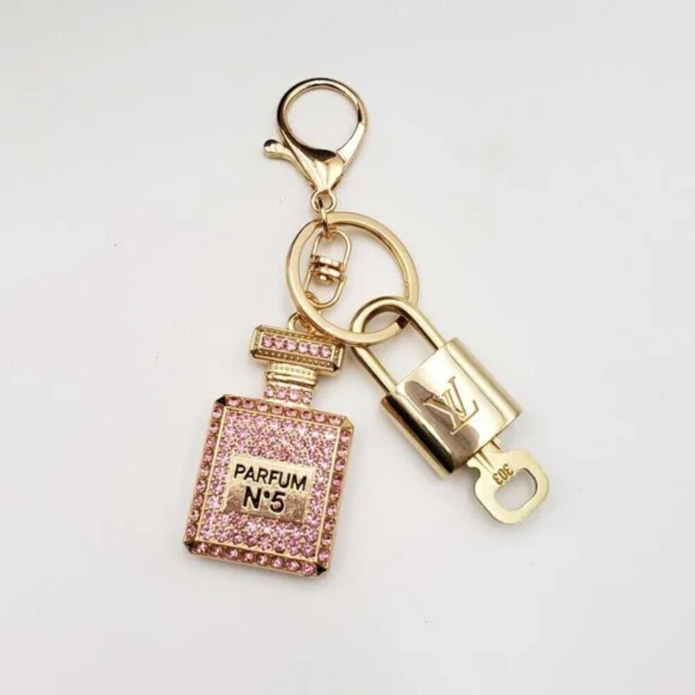 Authentic Louis Vuitton Gold Lock 🔒 Keychain Bag Unbranded N5 Bottle Charm LV